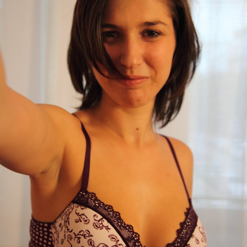 Ghislaine 32 Escort La Chapelle-Heulin